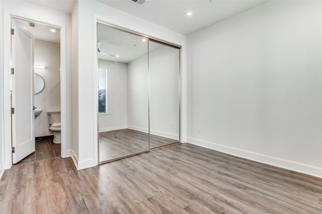 1813 Park Avenue 104, Dallas, TX 75215