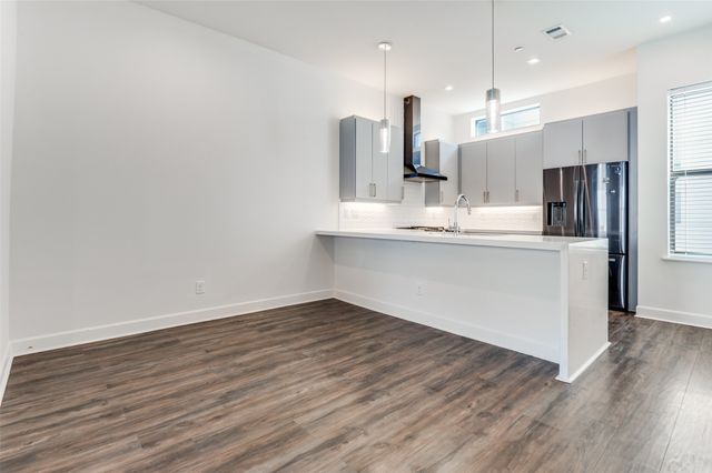 1813 Park Avenue 104, Dallas, TX 75215