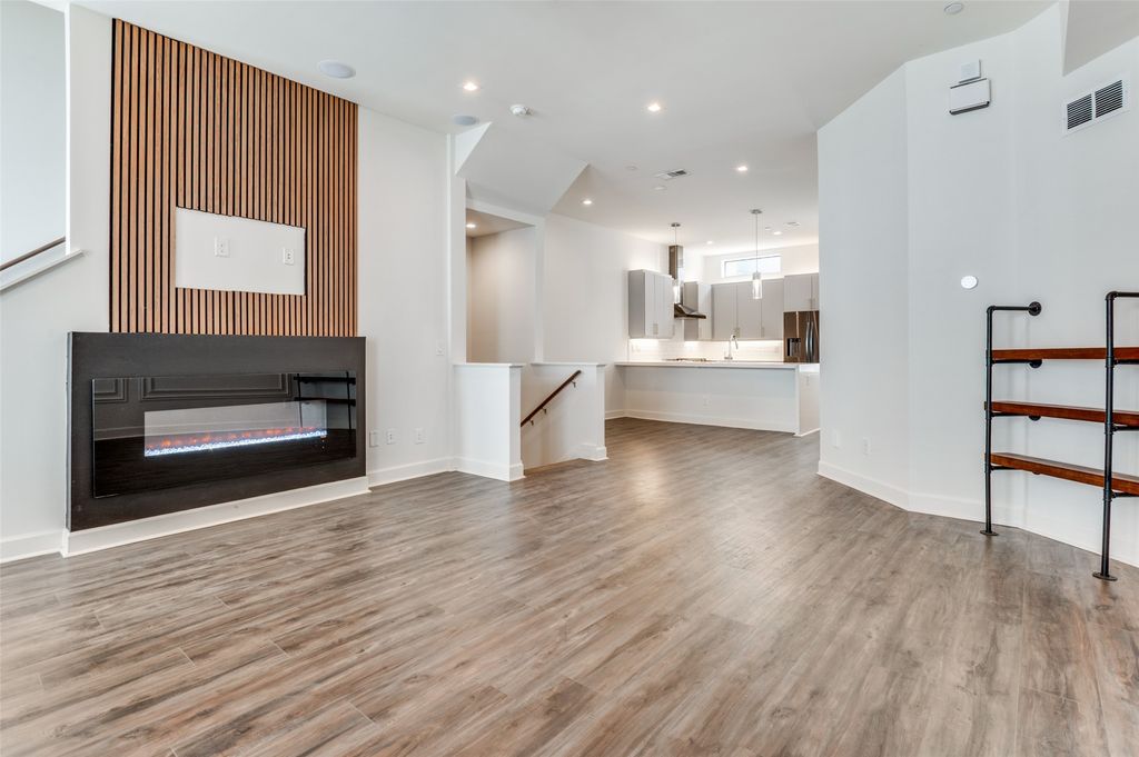 1813 Park Avenue 104, Dallas, TX 75215