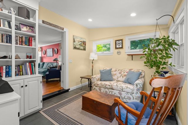 31 Old Farm Road, Dedham, MA 02026