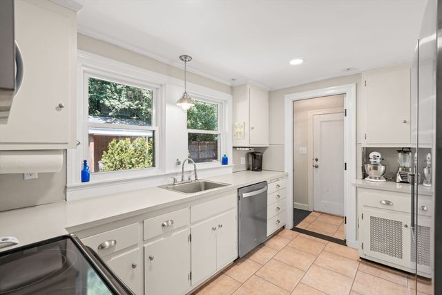 31 Old Farm Road, Dedham, MA 02026