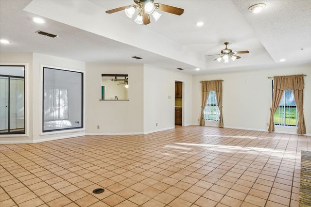 1444 Tanglewood Drive W, Hideaway, TX 75771