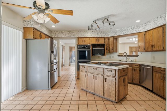 1444 Tanglewood Drive W, Hideaway, TX 75771