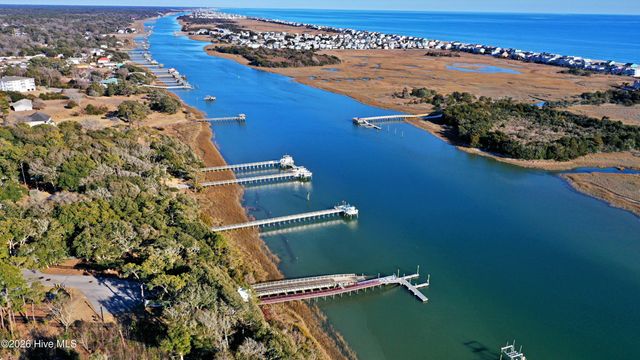 2017 Healing Water Lane SW, Supply, NC 28462