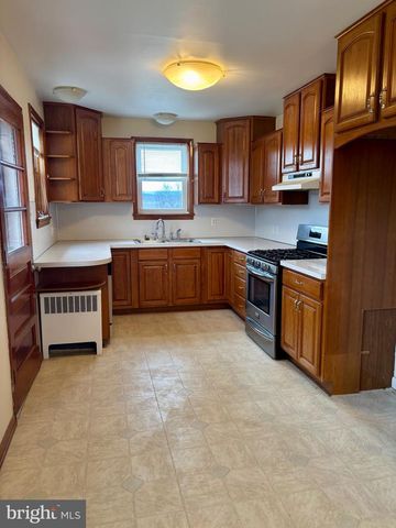 15 DAWN ST, Fort Ashby, WV 26719