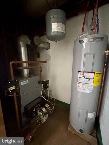 15 DAWN ST, Fort Ashby, WV 26719