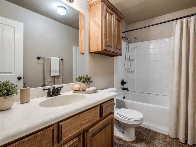 1108 SW 160th Court, Oklahoma City, OK 73170