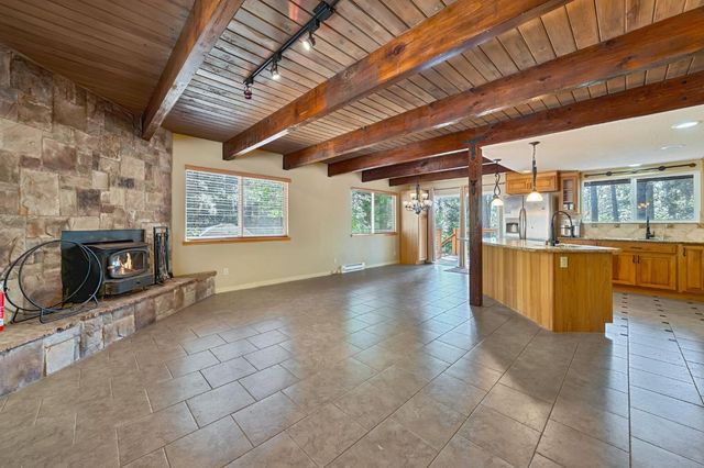 5140 Cedarwood Ln, Placerville, CA 95667