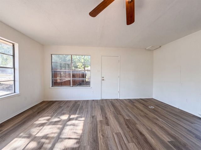 1856 Carl Street, Fort Worth, TX 76103