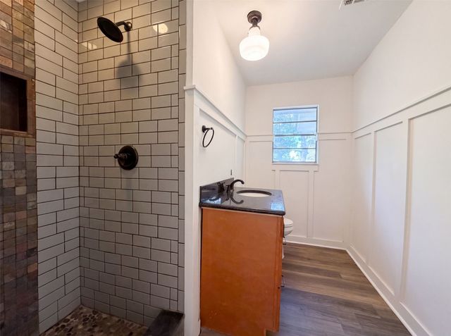 1856 Carl Street, Fort Worth, TX 76103