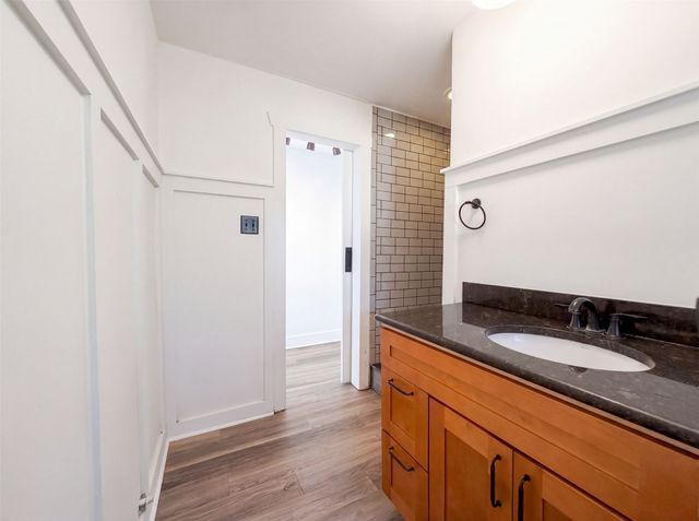 1856 Carl Street, Fort Worth, TX 76103