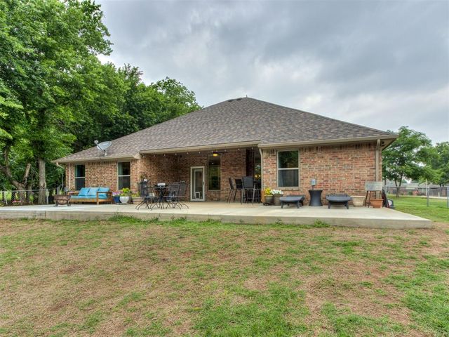 501 Arrowhead Drive, Tuttle, OK 73089