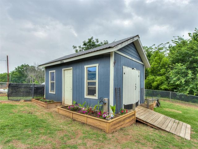 501 Arrowhead Drive, Tuttle, OK 73089