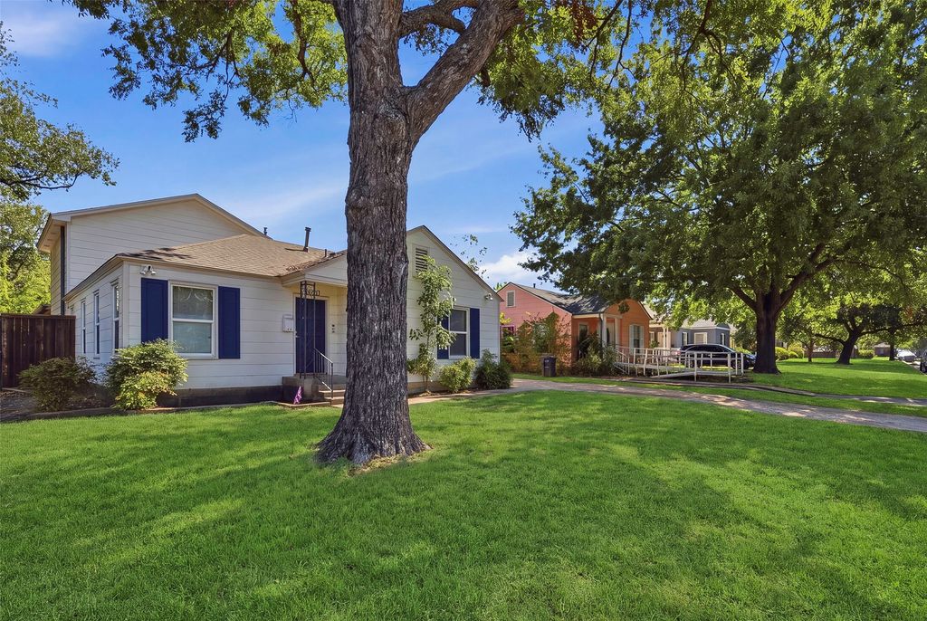 3233 Merida Avenue, Fort Worth, TX 76109 — photo 2