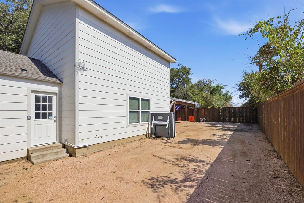 3233 Merida Avenue, Fort Worth, TX 76109 — photo 5