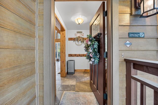 453 Blackbird Ln, Avery, CA 95224
