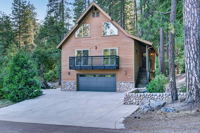 453 Blackbird Ln, Avery, CA 95224