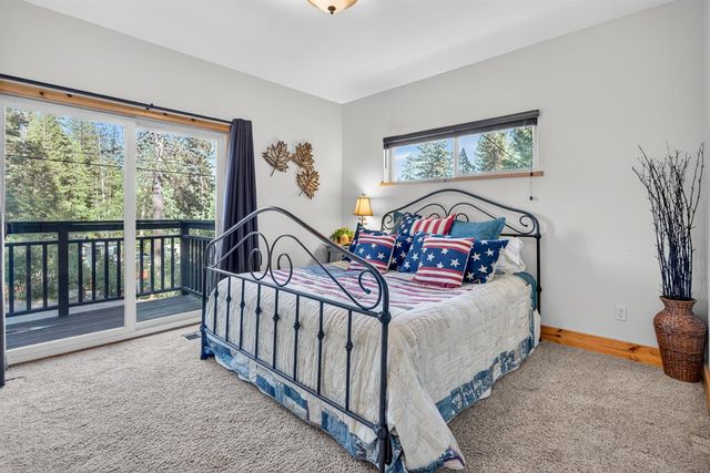 453 Blackbird Ln, Avery, CA 95224