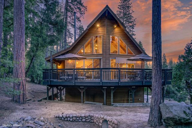 453 Blackbird Ln, Avery, CA 95224