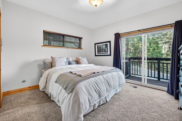 453 Blackbird Ln, Avery, CA 95224