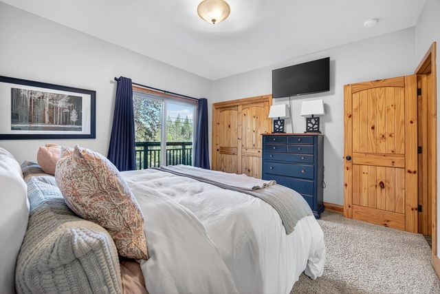 453 Blackbird Ln, Avery, CA 95224
