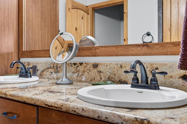 453 Blackbird Ln, Avery, CA 95224