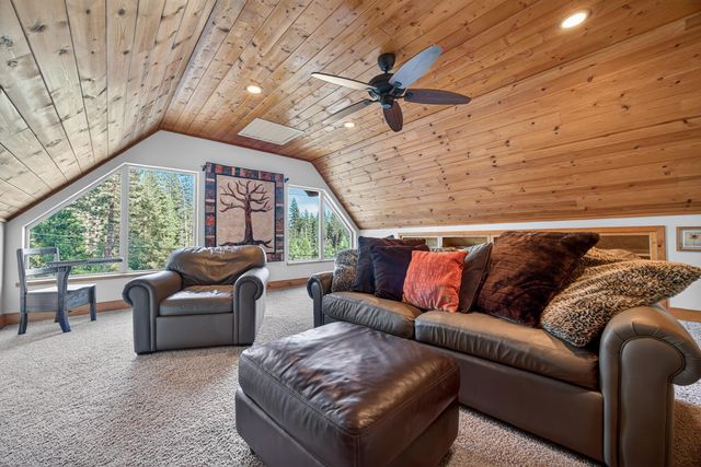 453 Blackbird Ln, Avery, CA 95224