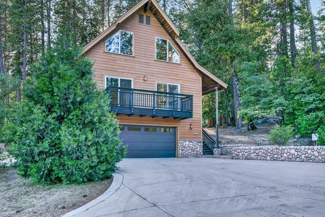 453 Blackbird Ln, Avery, CA 95224