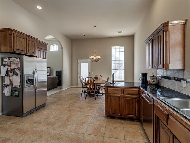8832 NW 121st Ter, Oklahoma City, OK 73162