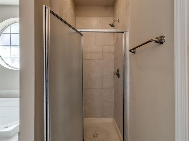 8832 NW 121st Ter, Oklahoma City, OK 73162