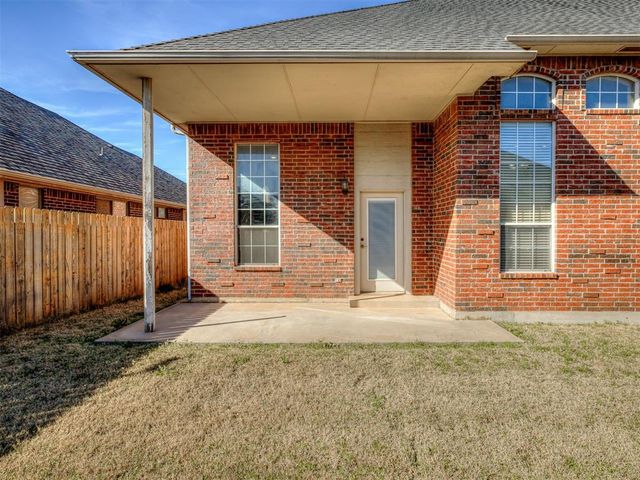 8832 NW 121st Ter, Oklahoma City, OK 73162