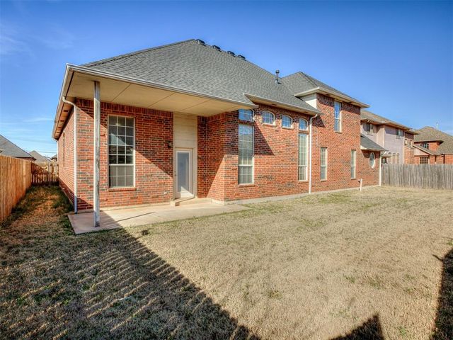8832 NW 121st Ter, Oklahoma City, OK 73162