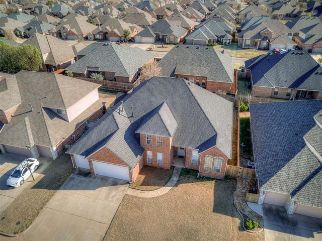 8832 NW 121st Ter, Oklahoma City, OK 73162