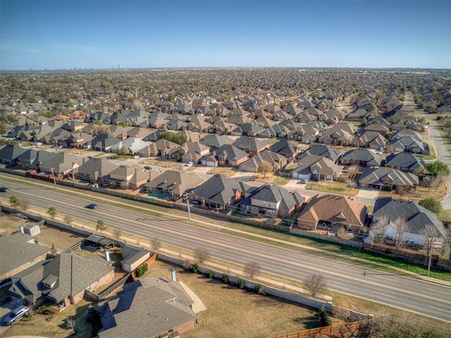 8832 NW 121st Ter, Oklahoma City, OK 73162