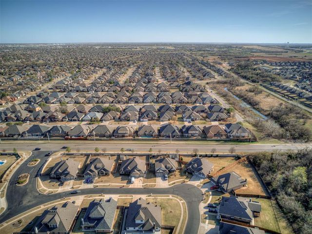 8832 NW 121st Ter, Oklahoma City, OK 73162