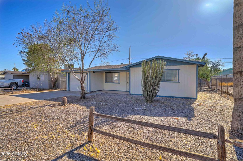 1880 S COCONINO Drive, Apache Junction, AZ 85120 — photo 3