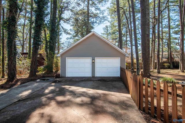 3418 Tanglewood Drive, Decatur, AL 35603