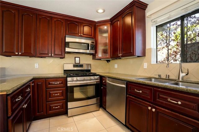 422 Hawthorne Street 3, Glendale, CA 91204
