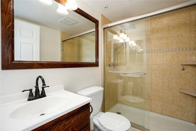 422 Hawthorne Street 3, Glendale, CA 91204