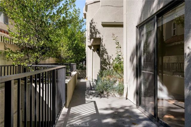 422 Hawthorne Street 3, Glendale, CA 91204