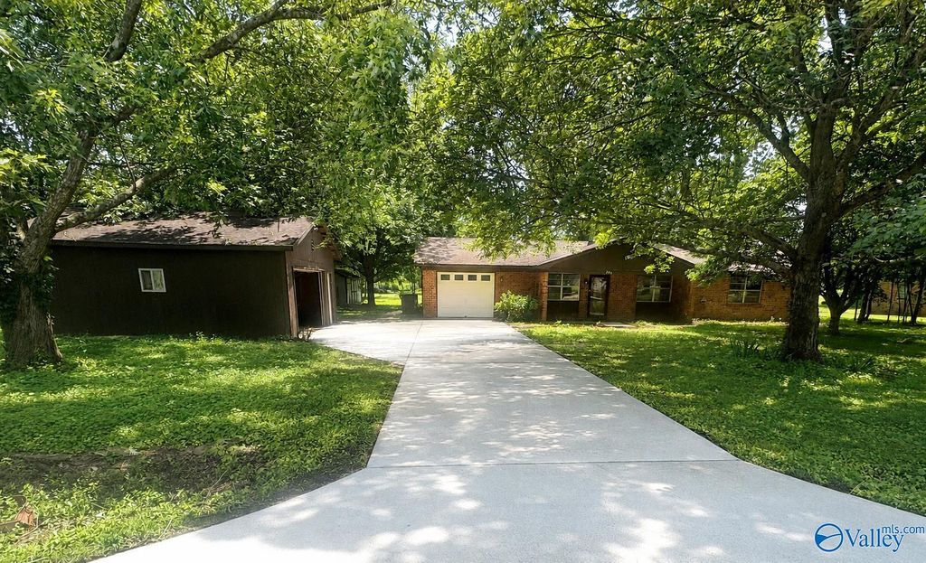 204 Plantation Drive, Meridianville, AL 35759