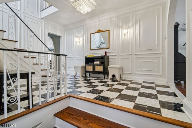 20 Barnsdale Rd, Millburn Twp., NJ 07078