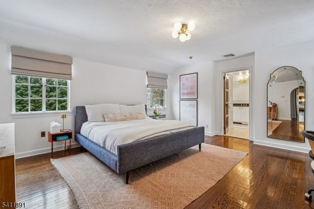 20 Barnsdale Rd, Millburn Twp., NJ 07078