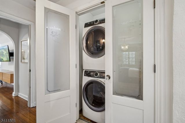 20 Barnsdale Rd, Millburn Twp., NJ 07078