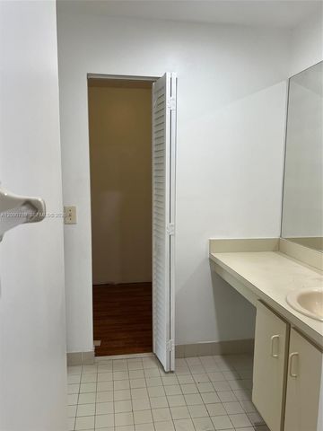 20680 NE 4th Court 206, Miami, FL 33179