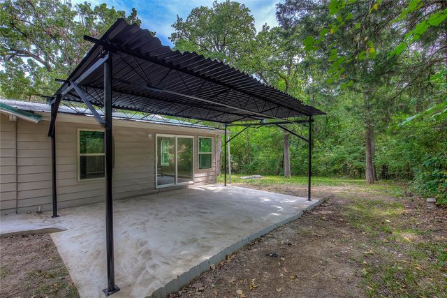 2841 Honey Bee Lane, Wills Point, TX 75169