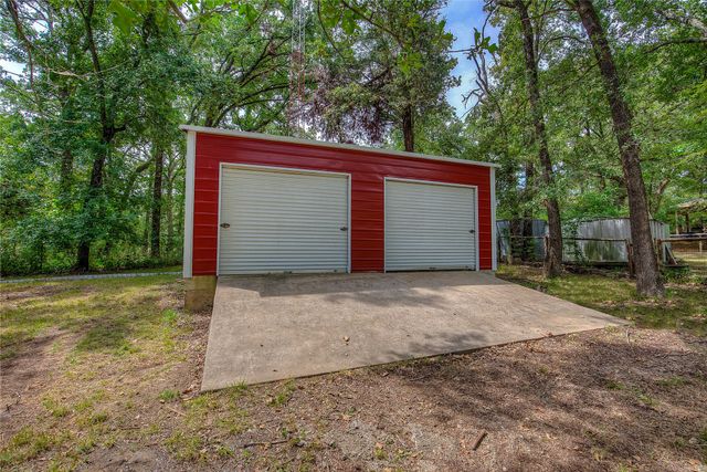 2841 Honey Bee Lane, Wills Point, TX 75169