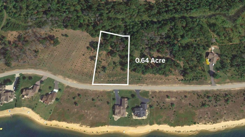 N8042 North Shore Drive, New Lisbon, WI 53950