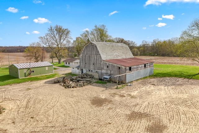 2871 W Bacon Road, Hillsdale Twp, MI 49242
