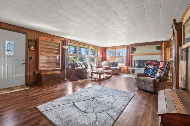 2871 W Bacon Road, Hillsdale Twp, MI 49242